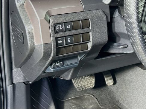 Used 2025 Toyota Tacoma SR5 RWD image 10