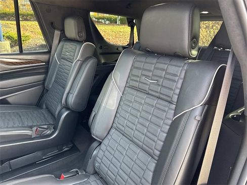 Certified 2022 Cadillac Escalade Sport Platinum w/ Heavy-Duty Trailer Package image 15