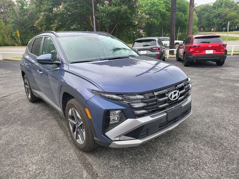 Used 2025 Hyundai Tucson SEL FWD image 2