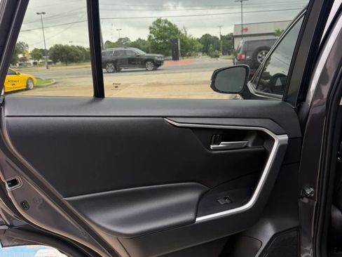 Used 2023 Toyota RAV4 XLE FWD image 8