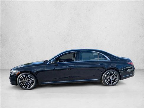 Used 2025 Mercedes-Benz S 580e 4MATIC Sedan image 5