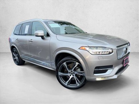 Certified 2025 Volvo XC90 B6 Plus w/ Protection Package Premier image 3