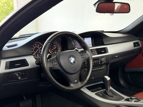 Used 2013 BMW 335i Convertible RWD image 16