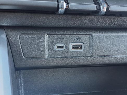 Used 2024 Chevrolet Colorado Trail Boss w/ Advanced Trailering Package AWD/4WD image 8