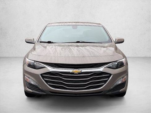Used 2022 Chevrolet Malibu LT FWD image 2