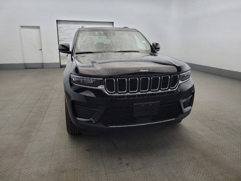 Used 2023 Jeep Grand Cherokee Laredo AWD/4WD image 14