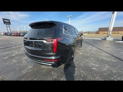 Certified 2024 Cadillac XT6 Luxury image 8