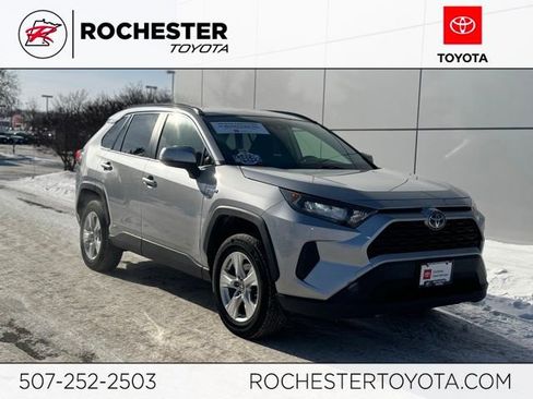 Certified 2019 Toyota RAV4 LE image 1