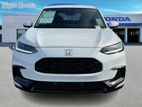 Certified 2024 Honda HR-V EX-L image 6