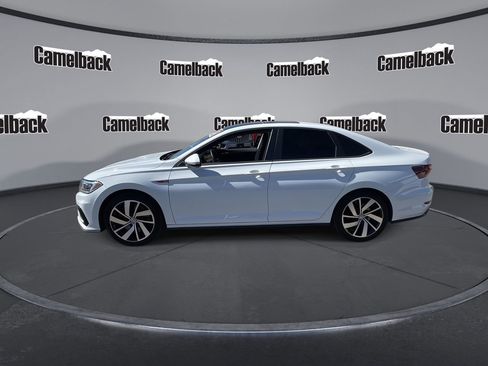 Used 2019 Volkswagen Jetta GLI image 4