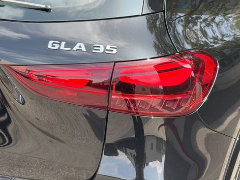 New 2026 Mercedes-Benz GLA 35 AMG 4MATIC image 27