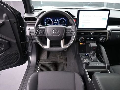 Used 2025 Toyota Tacoma TRD Off-Road w/ TRD Off Road Upgrade Package AWD/4WD image 10