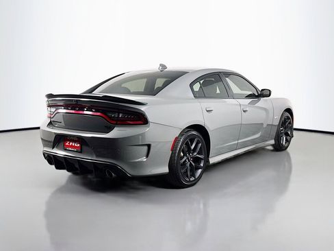 Used 2019 Dodge Charger R/T w/ Blacktop Package RWD image 5