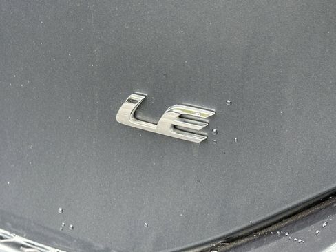 Used 2014 Toyota Corolla LE image 10