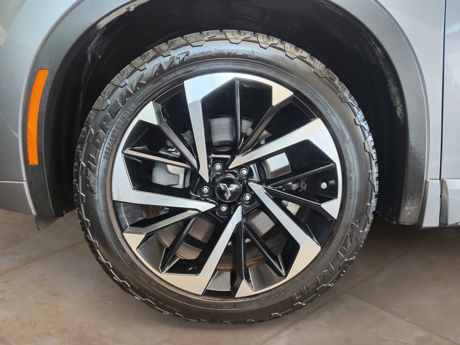 Used 2023 Mitsubishi Outlander SEL FWD image 32