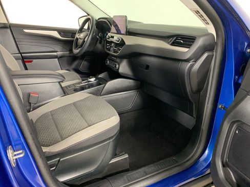 Used 2022 Ford Escape SE image 35