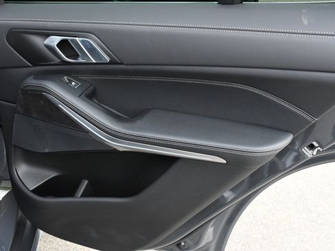 Used 2026 BMW X5 xDrive40i image 21