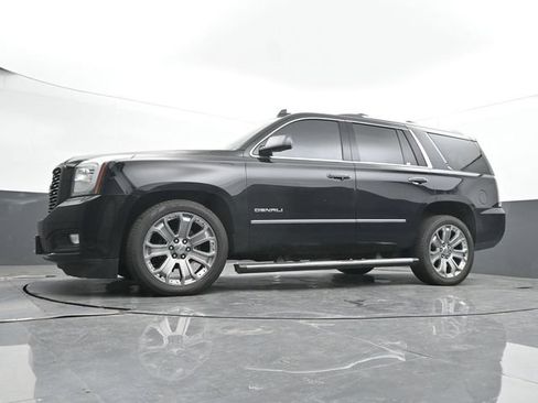 Used 2018 GMC Yukon Denali w/ Denali Ultimate Package AWD/4WD image 26