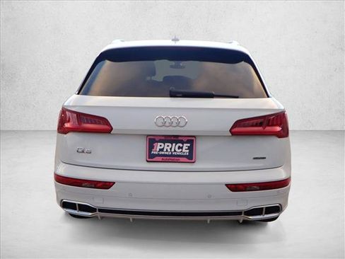 Used 2020 Audi Q5 e Prestige image 3