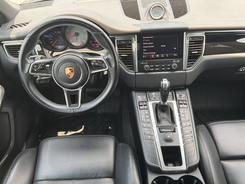 Used 2018 Porsche Macan S AWD/4WD image 25