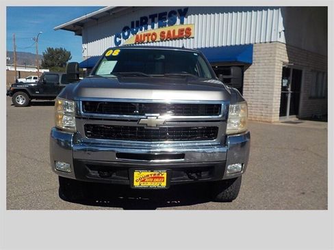 Used 2008 Chevrolet Silverado 2500 LT w/ 1LT Convenience Package image 15