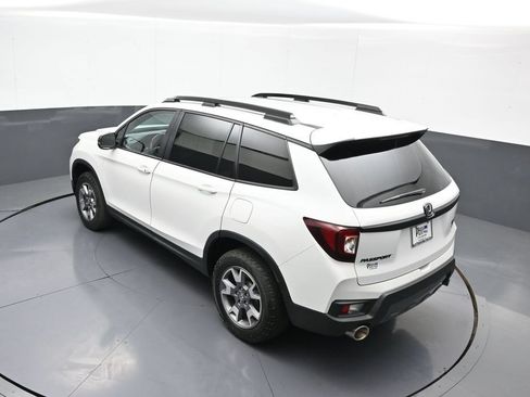 Certified 2023 Honda Passport TrailSport image 40
