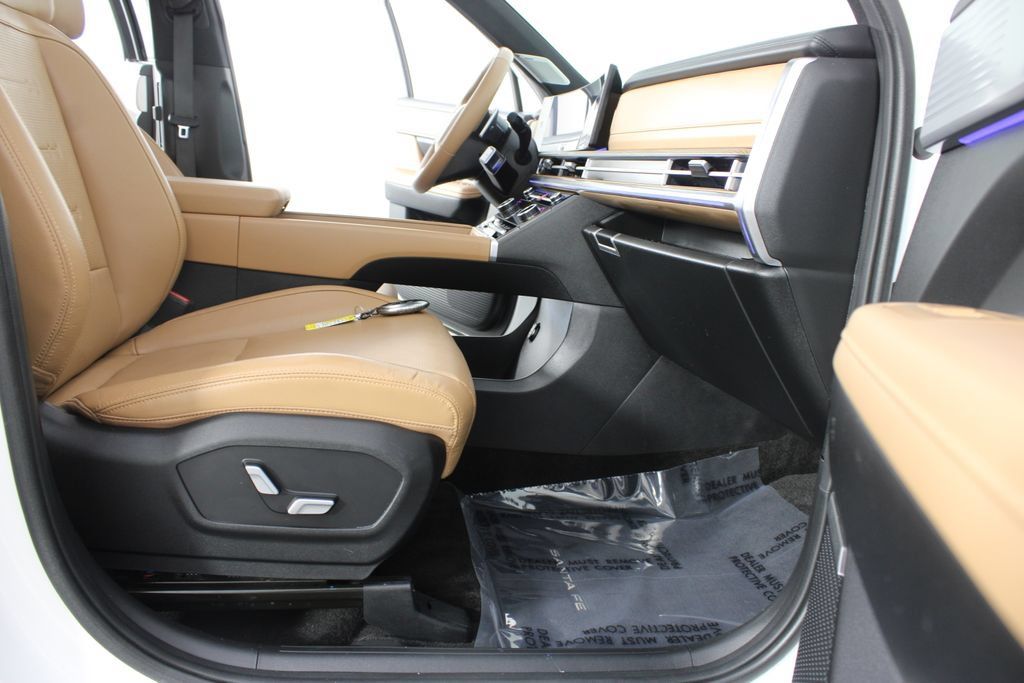 Used 2025 Hyundai Santa Fe Limited AWD/4WD image 26
