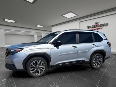 Certified 2025 Subaru Forester Touring AWD/4WD image 7