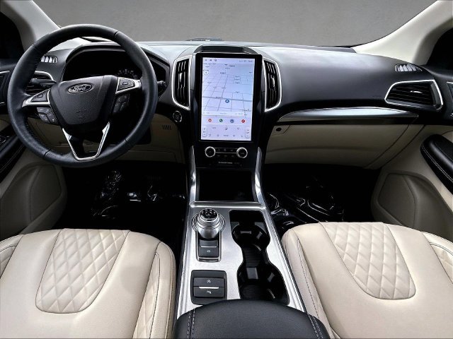 Certified 2024 Ford Edge Titanium AWD/4WD image 11
