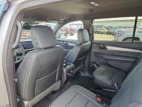 New 2026 Buick Enclave Preferred image 10