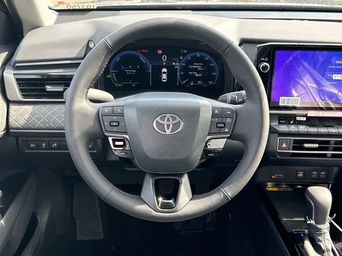 New 2026 Toyota Camry XLE AWD/4WD image 12