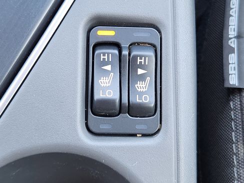 Used 2024 Subaru Crosstrek 2.0i Premium image 31