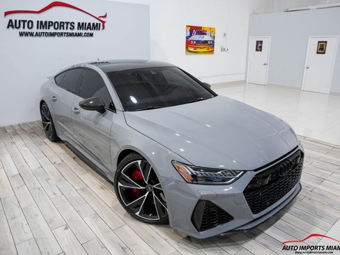 Used 2022 Audi RS 7 4.0T image 32