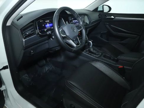 Used 2024 Volkswagen Jetta SE w/ Black Wheel Package image 17