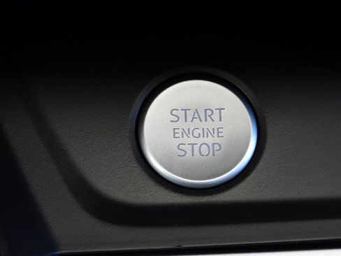 Used 2020 Audi Q3 2.0T Premium Plus w/ Premium Plus Package image 54