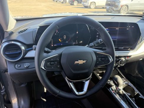 New 2025 Chevrolet Trax LT w/ Driver Confidence Package image 25