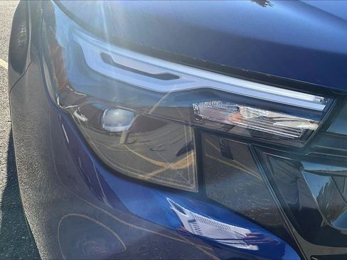 Used 2025 Subaru Forester Sport image 32