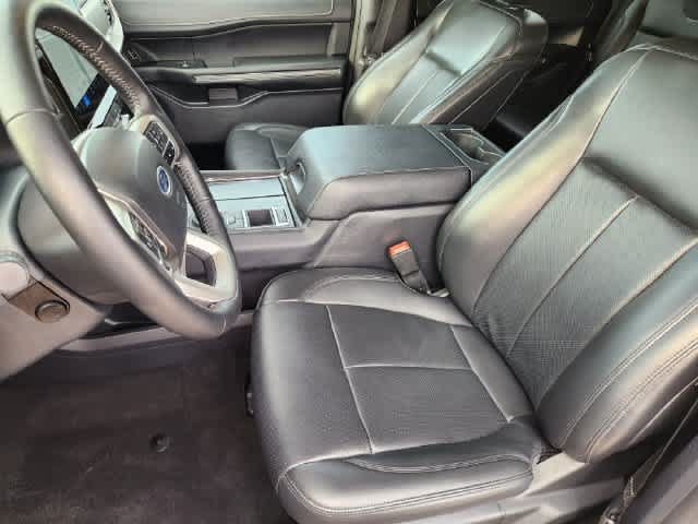 Used 2024 Ford Expedition XLT RWD image 11