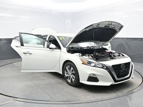 Used 2021 Nissan Altima 2.5 S FWD image 40
