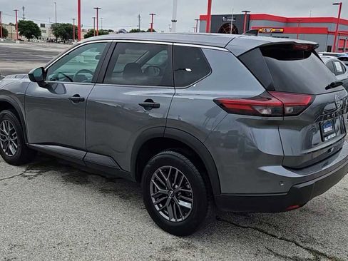 Used 2024 Nissan Rogue S FWD image 6