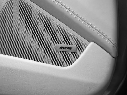 Certified 2025 Porsche 911 Carrera RWD image 51