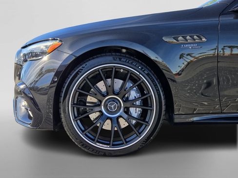 New 2026 Mercedes-Benz E 53 AMG e 4MATIC Sedan image 9