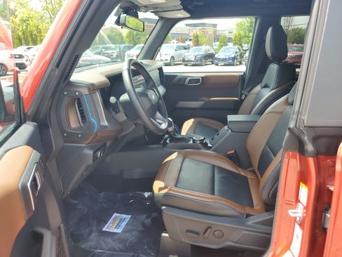 Used 2023 Ford Bronco Outer Banks AWD/4WD image 12
