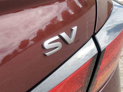 Used 2024 Nissan Altima 2.5 SV image 7