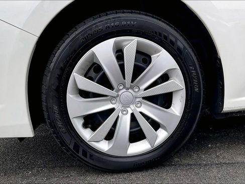 Certified 2022 Subaru Impreza 2.0i AWD/4WD image 10