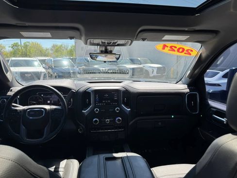 Used 2021 GMC Sierra 2500 Denali w/ Denali Black Diamond Edition AWD/4WD image 23