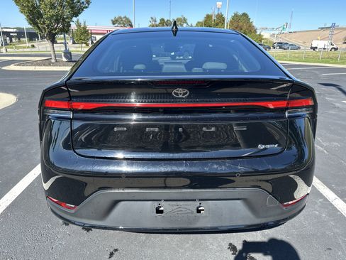 Certified 2024 Toyota Prius LE image 9