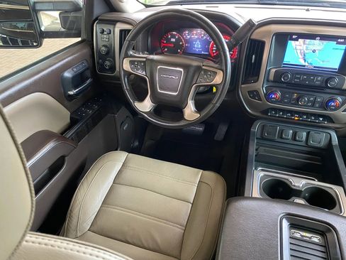 Used 2016 GMC Sierra 2500 Denali w/ Duramax Plus Package image 23