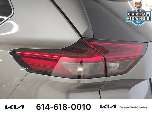 Used 2023 Nissan Rogue S AWD/4WD image 16