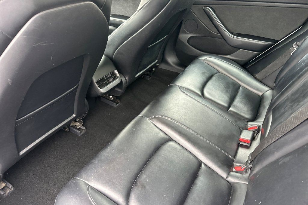 Used 2022 Tesla Model 3 Long Range AWD/4WD image 12